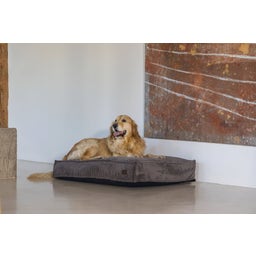 Designed by Lotte Ligkussen - Ribbed Bruin - 120x80x15 cm