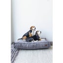 Designed by Lotte Ligkussen - Ribbed Bruin - 120x80x15 cm