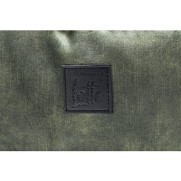 Designed by Lotte Cuscino per Cani Yndis - Verde