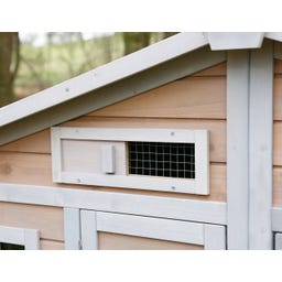 Hühnerstall Bonny mit Metallrahmen am Boden - 1 Stk